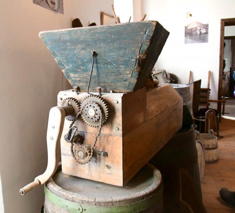 Star mlin v muzeju kmečkega orodja